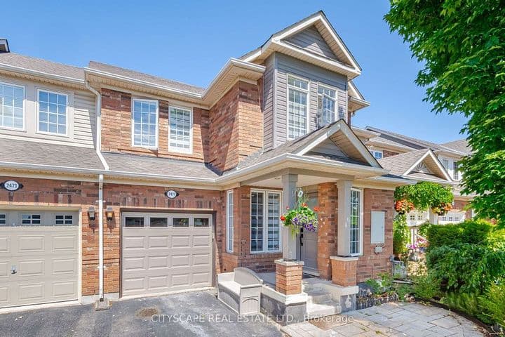 2471 Carberry Way, Oakville - sold