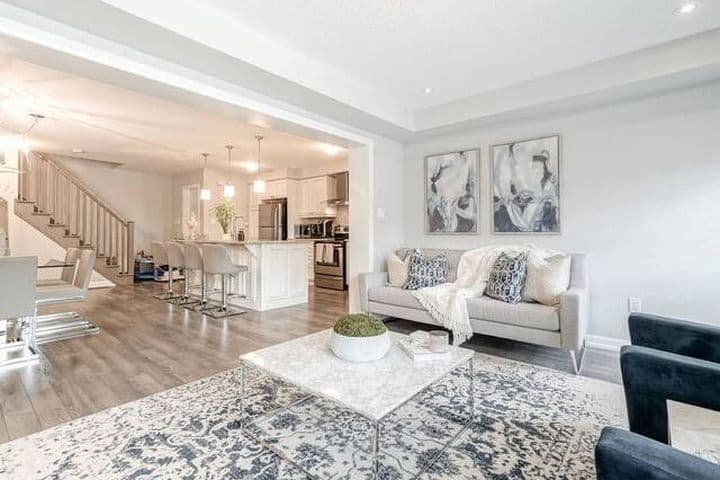 299 Jemima Dr, Oakville - sold